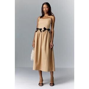 Moon River Sleeveless Square Neck Midi Dress